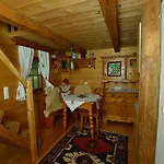 Huette Zum Verlieben Lodge *