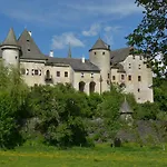 Huette Zum Verlieben 山林小屋 古尔克