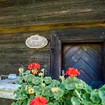 Huette Zum Verlieben 山林小屋 *