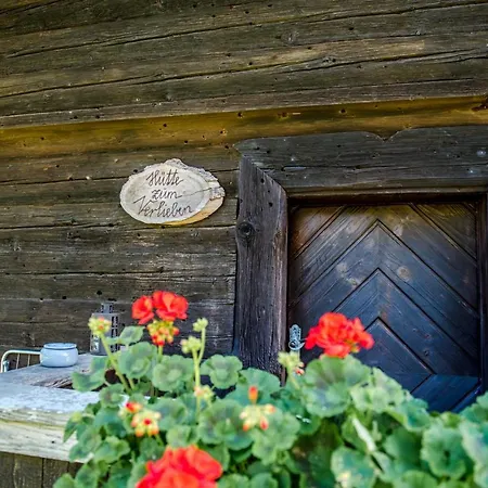 Huette Zum Verlieben Orman Evi *